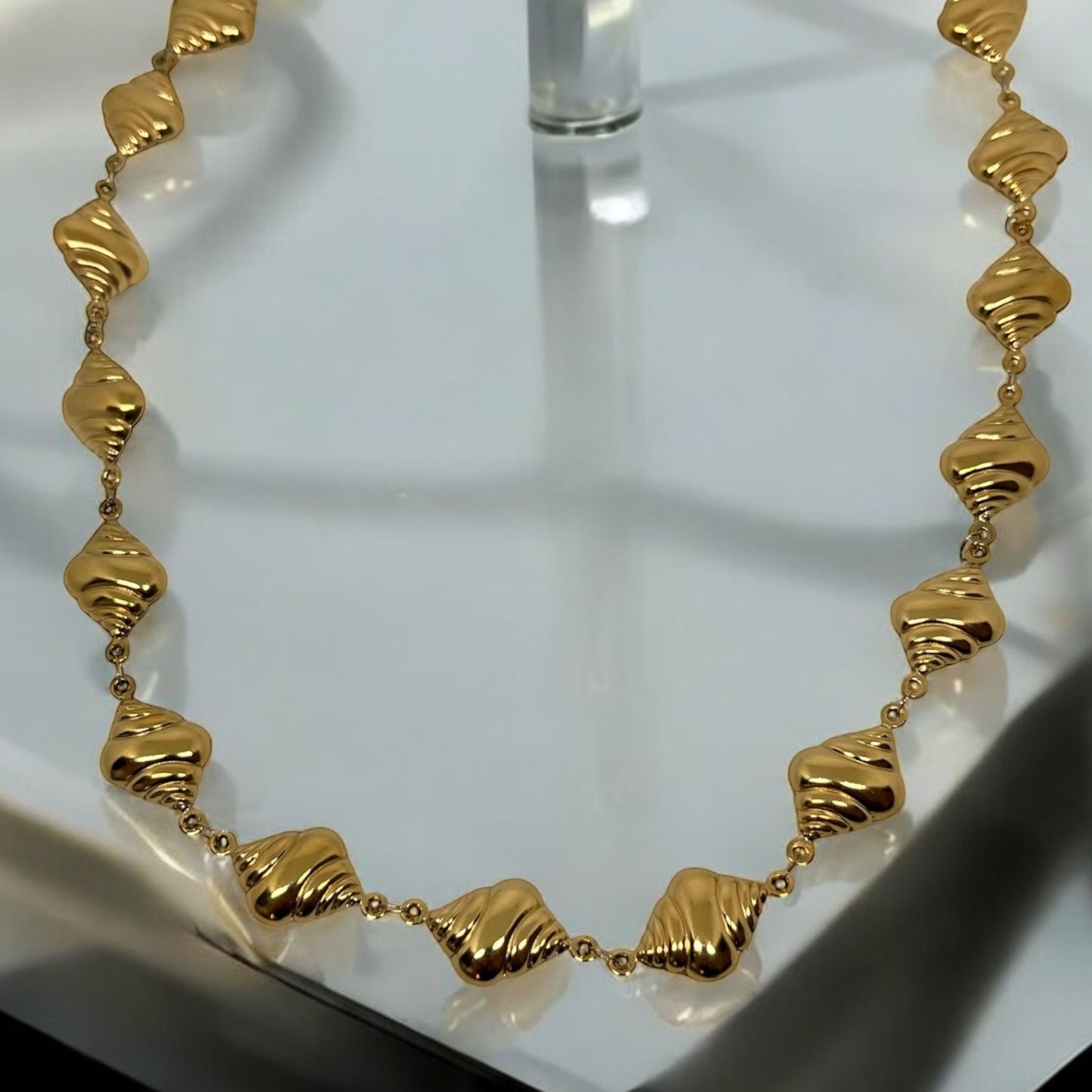 Coastal Whisper Conch Shell Necklace: 18k Gold Plated Anti Tarnish Chain