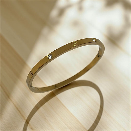 Eternal Love 18k Gold Plated Anti Tarnish Bracelet (Small size: