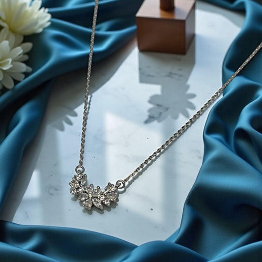 Eternal Starlight Bloom Necklace - Anti Tarnish, Hypoallergic Chain