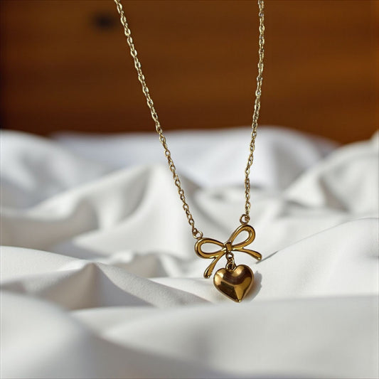 Endless Heart Necklace: 18k Gold Plated Anti Tarnish Chain